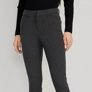 COPY - NWT: old navy High-Waisted Pixie Skinny Pants 8 tall